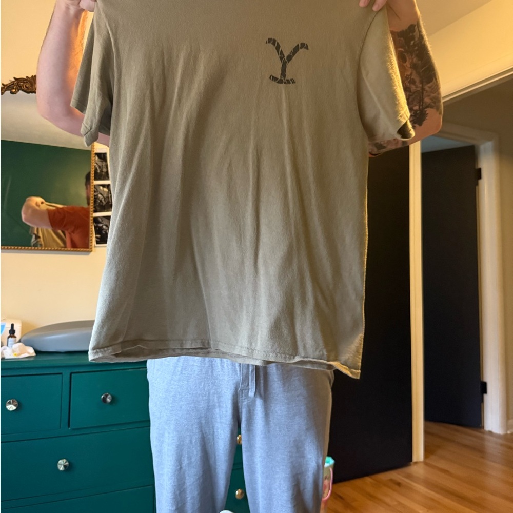 Men's Yellowstone Tee